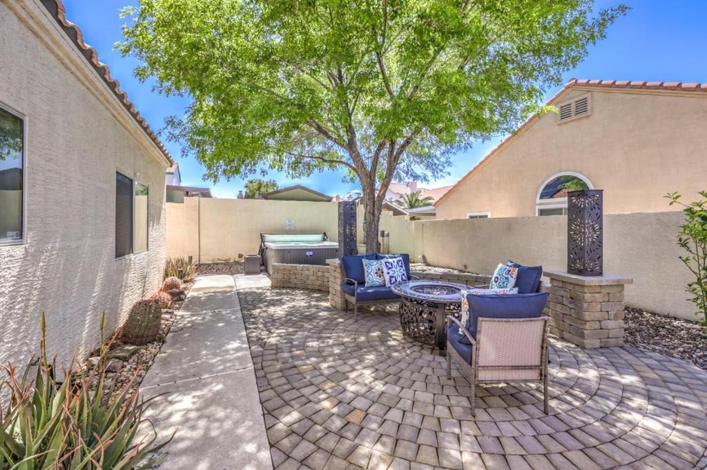 Family Fun For Everyone In Las Vegas- 4 Bedrooms, Billiards, Game Room Henderson Buitenkant foto