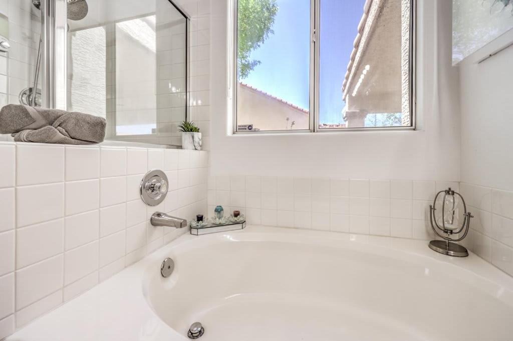 Family Fun For Everyone In Las Vegas- 4 Bedrooms, Billiards, Game Room Henderson Buitenkant foto