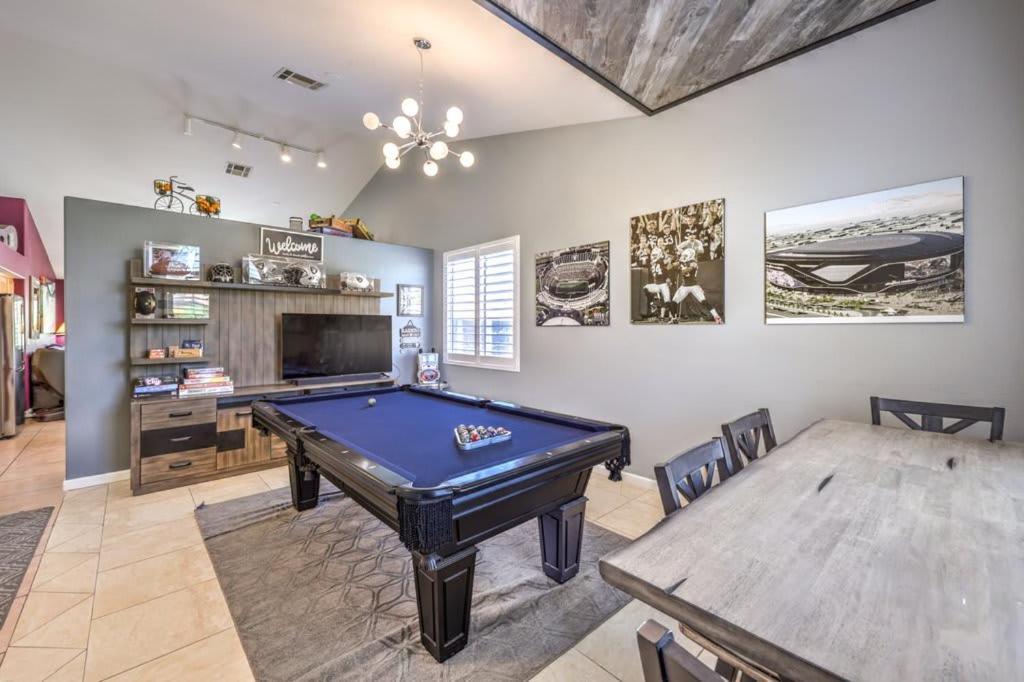 Family Fun For Everyone In Las Vegas- 4 Bedrooms, Billiards, Game Room Henderson Buitenkant foto