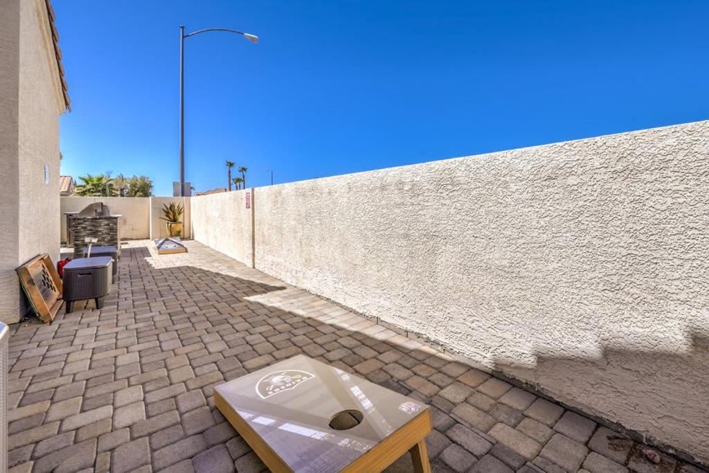 Family Fun For Everyone In Las Vegas- 4 Bedrooms, Billiards, Game Room Henderson Buitenkant foto